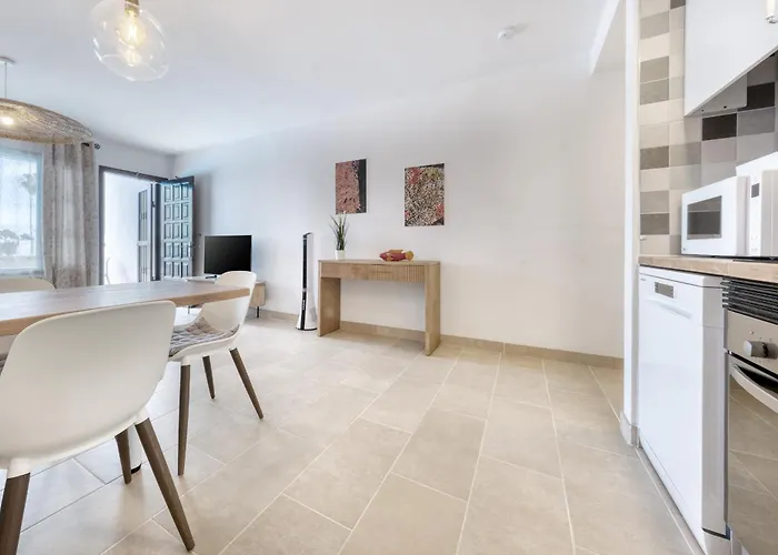 Casa La Arena - Pool View By Lanzarote * 코스타 테기세